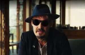 adivinhe quem! Lenda do rock australiano surpreende com nova aparição desconhecida no ARIA Awards