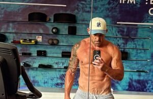 O grande jogador de futebol em boa forma, Braith Anasta, parece que pode jogar no NRL amanhã, ao se tornar oficial do Instagram com sua nova namorada