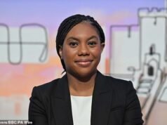 Kemi Badenoch diz que os escoceses estão pagando o preço do Trabalhismo e da ‘barbárie industrial’ do SNP no zero líquido