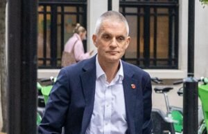 Nenhuma homenagem de despedida para o chefe da BBC, Tim Davie: o diário de Richard Eden