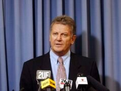 O herói de Ivan Milat – o policial Clive Small, responsável pela captura do assassino mochileiro – morre aos 79 anos