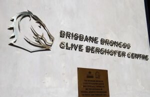 Centro de treinamento Red Hill de US $ 27 milhões do Brisbane Broncos em risco após grande incêndio
