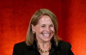 A lasanha sedutora de Katie Couric com o príncipe Andrew no ‘Predators’ Ball’ de Epstein: o que realmente aconteceu na mansão do pedófilo – revelado pela mulher que organizou o jantar