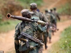 Militantes ligados ao ISIS matam 89 pessoas, incluindo mulheres, em hospital administrado por cristãos, no último ataque na violência no Congo