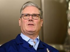 Keir Starmer tentou anular as alegações de golpe enquanto o primeiro-ministro insiste que está trabalhando “muito estreitamente” com o prefeito de Manchester, Andy Burnham – mas agora outro parlamentar trabalhista disse-lhe para sair