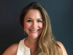 Capitão de lancha italiana leva um tapa na cara por matar CEO americana, mãe de dois filhos, em acidente na Costa Amalfitana