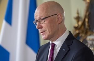 A Escócia está “no caminho certo” para emitir seu primeiro título em 2026-27, disse Sweeney