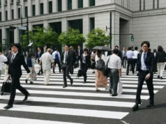As demissões aumentam à medida que as empresas japonesas reequilibram a força de trabalho envelhecida