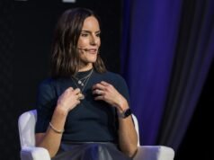 VC Jennifer Neundorfer explica como os fundadores podem se destacar em um mercado lotado de IA