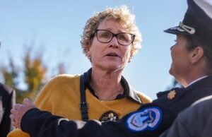 House Dem pede aos militares que mantenham o juramento constitucional contra Trump