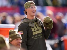 O veterano QB Jackson Dart permanece em protocolo de concussão e fora do jogo do Lions