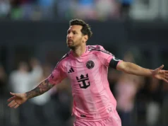 Barcelona planeja erguer uma estátua de Messi no renovado Camp Nou, diz presidente do clube