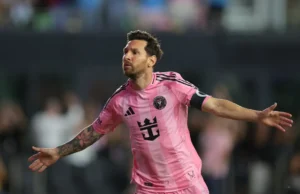 Barcelona planeja erguer uma estátua de Messi no renovado Camp Nou, diz presidente do clube