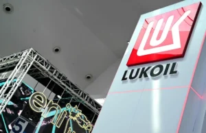 O negócio de comércio de petróleo da Lukoil corta funcionários em Cingapura e outros locais à medida que as sanções dos EUA se aproximam