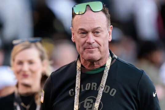 O diretor atlético do Colorado, Rick George, fará a transição para a função consultiva após o ano letivo de 2025-26