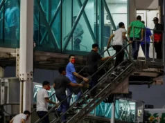 Juiz dos EUA reabre processo por desacato contra funcionários do governo Trump