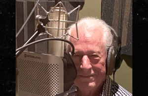 Dave Burgess, líder da Champs Band, morre aos 90 anos