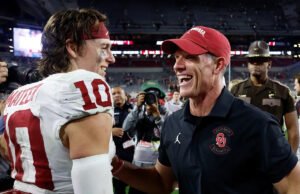 Classificação dos playoffs do futebol universitário: Alabama cai para a 10ª posição, Oklahoma cai para a 8ª posição após a vitória dos Sooners sobre o Tide