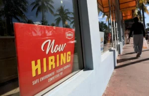 O crescimento do emprego nos EUA supera as expectativas, mas a taxa de desemprego aumenta