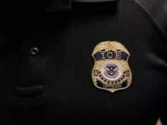 EUA contratam 50 mil funcionários federais sob administração Trump e fortalecem papel da imigração