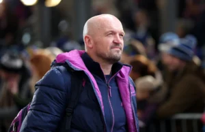 O técnico da Escócia, Townsend, minimiza as reclamações dos torcedores