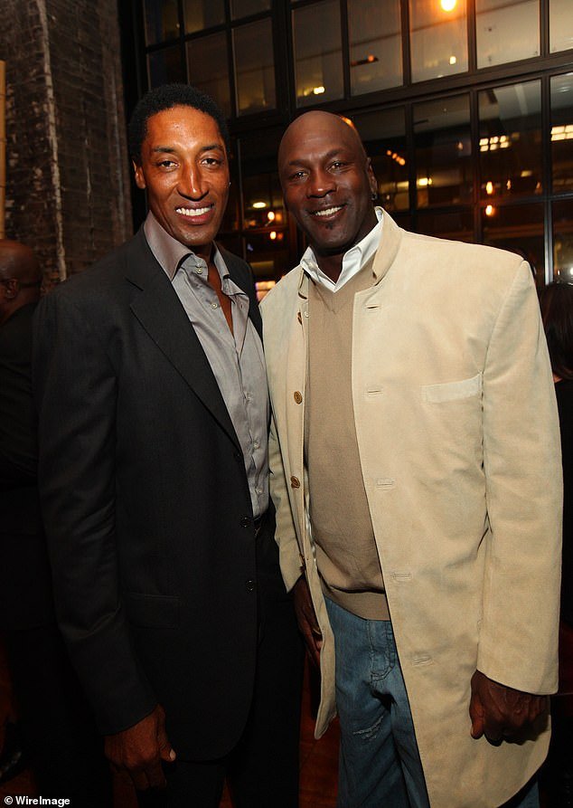 79213791-15292029-Pippen_and_Jordan_are_seen_in_happier_times_back_in_2012_at_the_-a-5_1763138837969.jpg