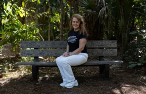 Dois acadêmicos da Flórida dizem que recuperaram seus empregos após comentários relacionados a Charlie Kirk