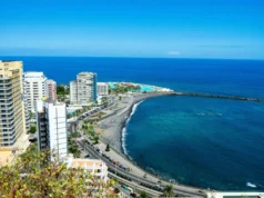 Três pessoas morrem quando ondas fortes atingem ilha turística em Tenerife, Espanha
