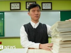 Alunos cegos na Coreia do Sul fazem vestibular de 13 horas
