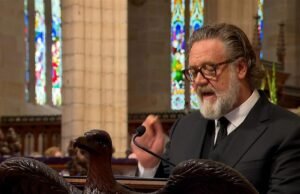 Funeral de John Laws: a realeza de Hollywood se despede do rei do rádio talkback