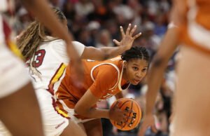 Duas Lady Longhorns nomeadas para a lista de observação do Wooden Award