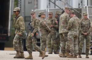 Escola de Veteranos do Exército Fox News apresenta o alcance militar de Trump