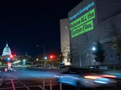 O Congresso agiu rapidamente para divulgar os arquivos de Epstein, enviando projetos de lei a Trump