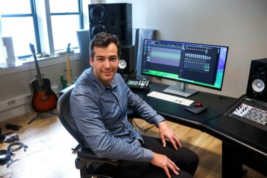 Suno, startup musical de IA com problemas legais, levanta avaliação de US$ 2,45 bilhões com receita de US$ 200 milhões