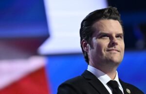 Matt Getz nega relatos de que pagou por sexo com um morador de rua de 17 anos que estava economizando para comprar aparelho