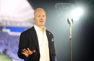 Birmingham City revela planos para construir um novo estádio com 62.000 lugares e 12 chaminés