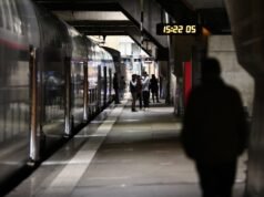 Paris registra cortes de energia afetando trens e metrôs, diz operadora de energia