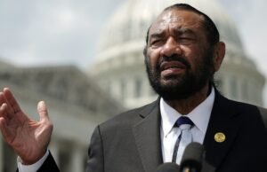 O deputado democrata Al Green apresentará artigos de impeachment contra Trump pela 5ª vez