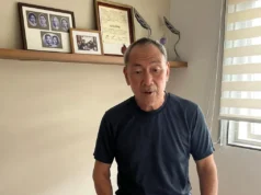 O veterano ator cingapuriano Lim Kay Tong, que estrela The Old Man and His Car, revela seus hábitos de fim de semana de exercícios, passar tempo com os netos, cozinhar com sua esposa Sylvia Tan e assistir a dramas britânicos.