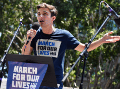 Sobrevivente de Parkland, Cameron Kasky, lança campanha para o Congresso NY-12