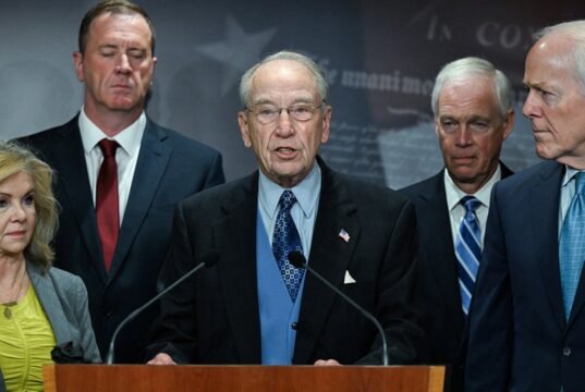 Senadores vão processar registros telefônicos do Arctic Frost