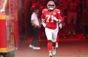 O tenente do Chiefs, Josh Simmons, opta por ficar ‘em casa’, motivo de sua ausência de 4 jogos, agradece a Kansas City pelo apoio