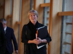 O Secretário de Finanças escocês solicitou uma reunião urgente com o Chanceler antes do Orçamento