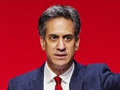 Miliband ‘sem desculpas’ após críticas dos EUA aos planos da usina nuclear galesa