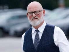 Representante do Partido Republicano ‘explode’ da faculdade pergunta por que os alunos não podem iniciar o clube Turning Point