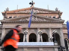 A atividade empresarial na área do euro continua forte