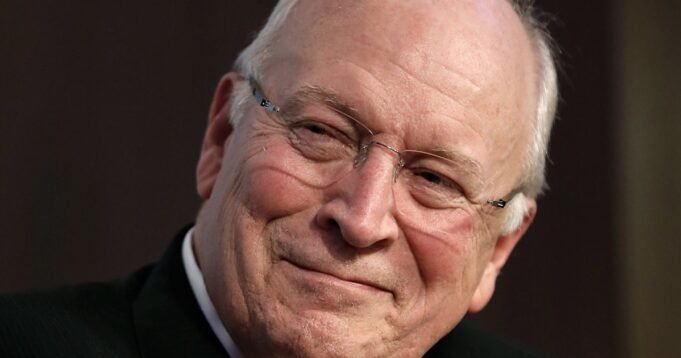 f_vert_brk_dick_cheney_251104-7o8a9q.jpg
