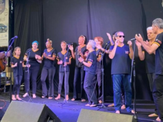 Coral Afro Kumbaya se apresentará amanhã no Pátio Limira Shopping