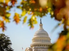 Veteranos inundam a corrida eleitoral de 2026 enquanto ambos os partidos disputam o controle