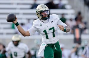 QB Byram Brown desiste da pós-temporada do sul da Flórida